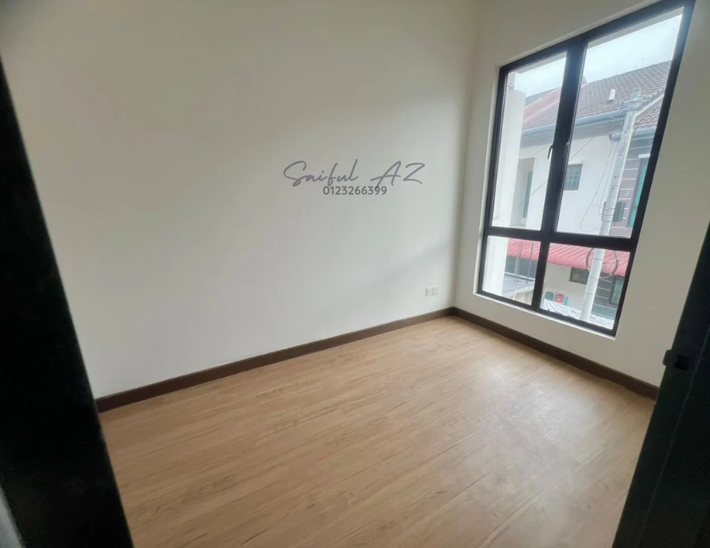 MURNI BANDAR AINSDALE